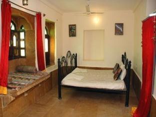 Deepak Rest House Apartment Jaisalmer Bagian luar foto